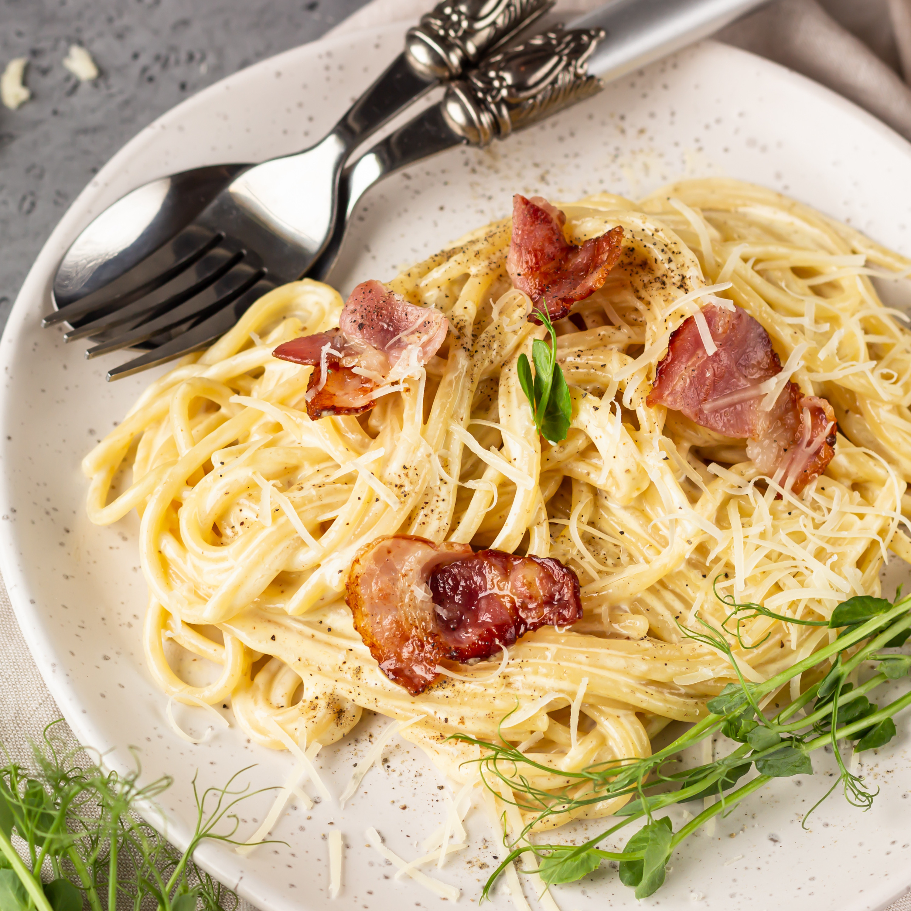 Bucatini et carbonara au café